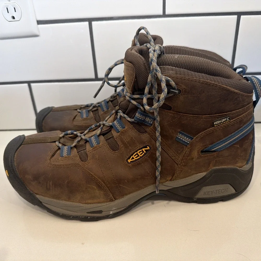 Keen Men's Detroit XT Waterproof Hiking Work Boot (Steel Toe) 14D Only Worn Once